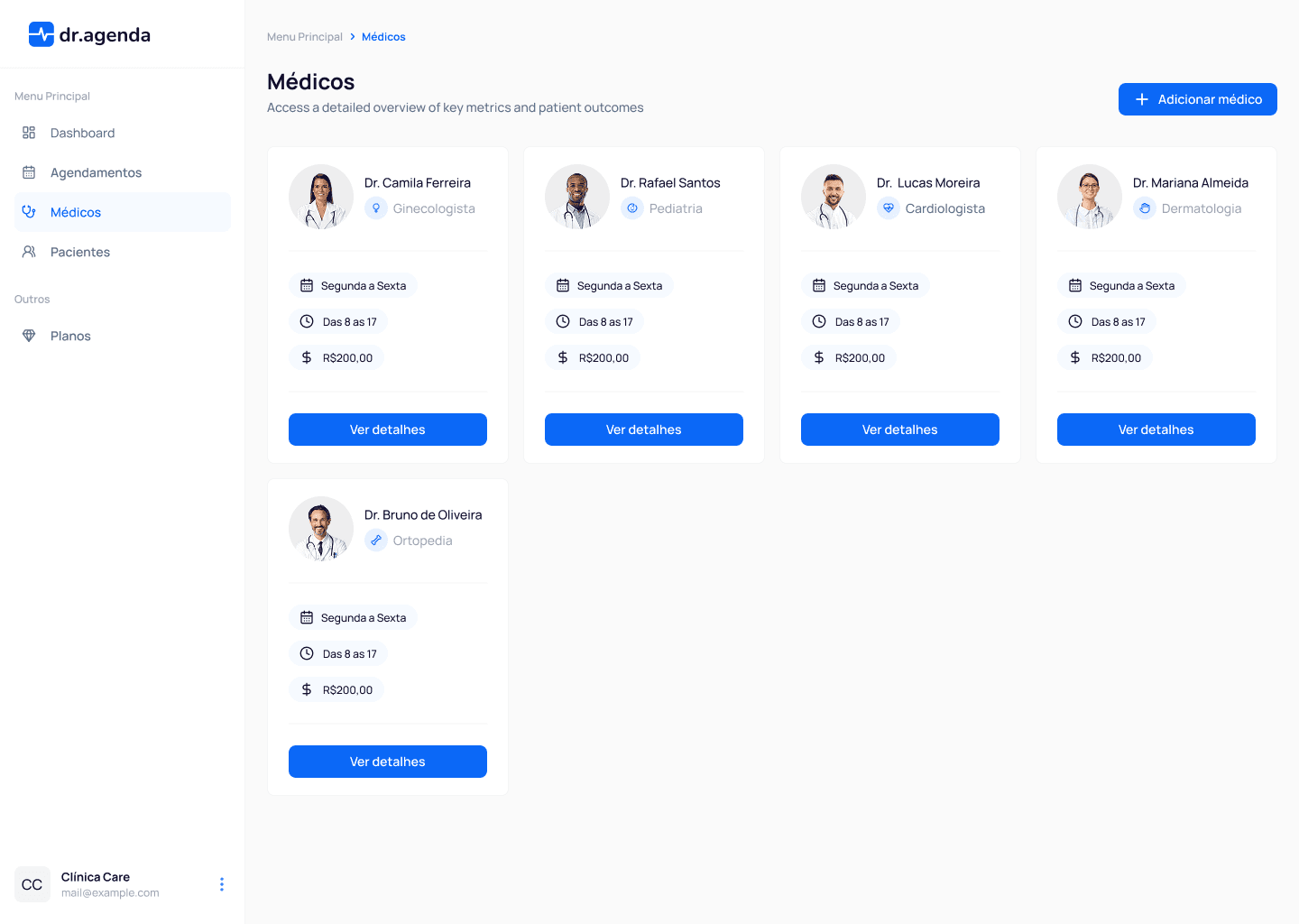 Médicos — cadastro, especialidades e disponibilidade